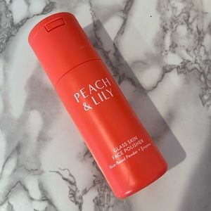 Glass skin peach & lily face polisher